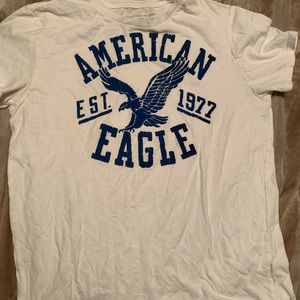 American Eagle white shirt